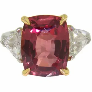 The Stunning Appeal of Lily Arkwright Lab Grown Padparadscha Sapphire Rings Explained