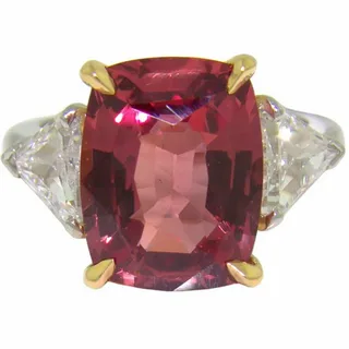 The Stunning Appeal of Lily Arkwright Lab Grown Padparadscha Sapphire Rings Explained